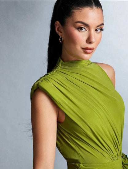 Ava – Robe d’Été Asymétrique à Fleur 3D et Fronces Sculptantes - Ella&No  