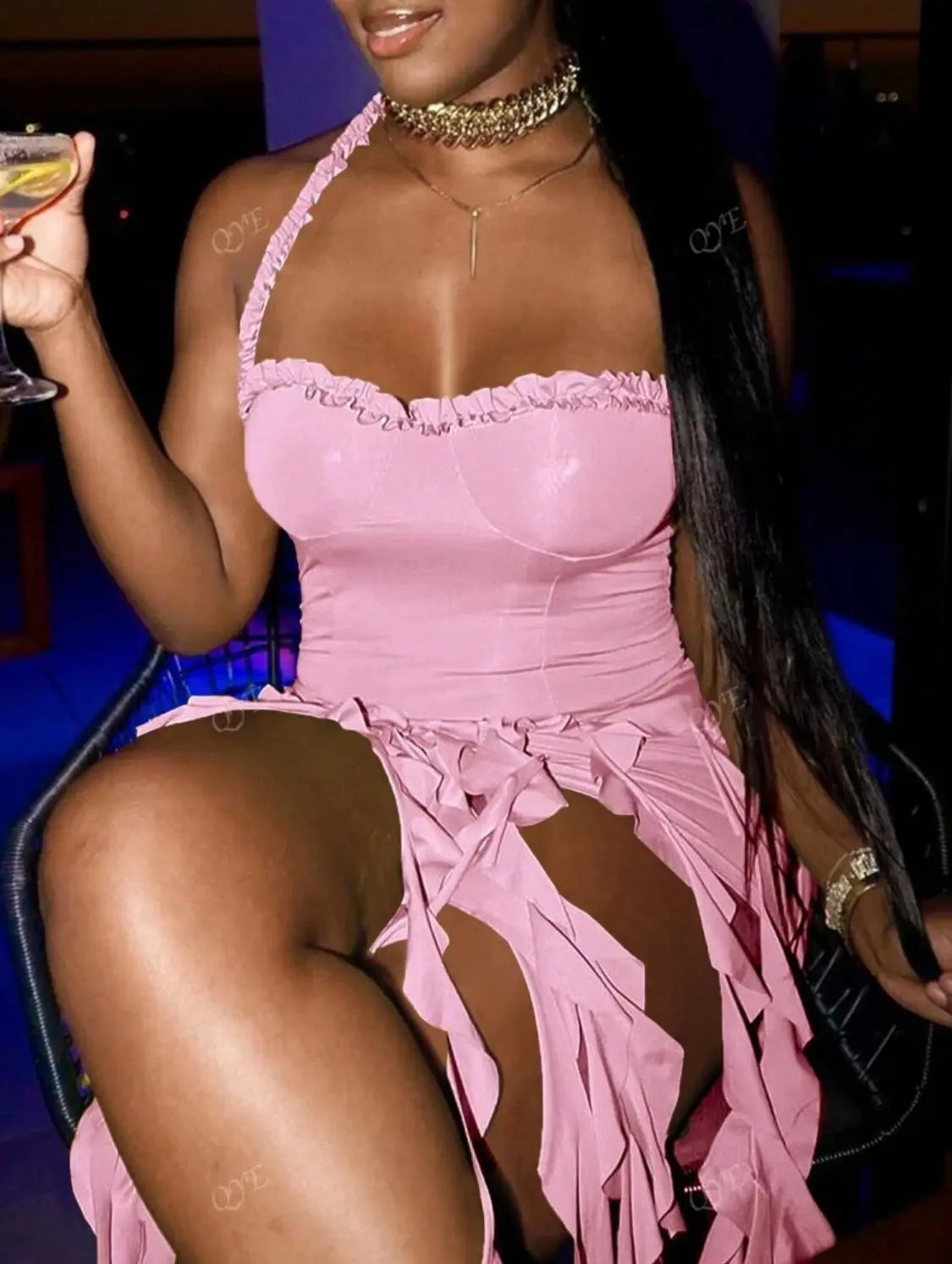 Robe Méduse chic-Robe moulante irrégulière à col licou sans manches et dos nu avec pompons Ella&No