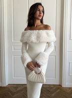 Anastasia – Robe Longue en Maille & Fausse Fourrure