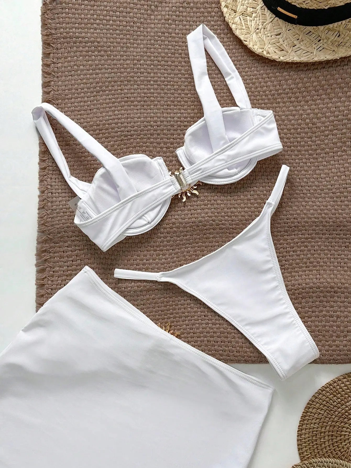 Sol Dorado – Ensemble 3 Pièces Bikini Bustier Broche Soleil Doré & Jupe Maxi Ella&No