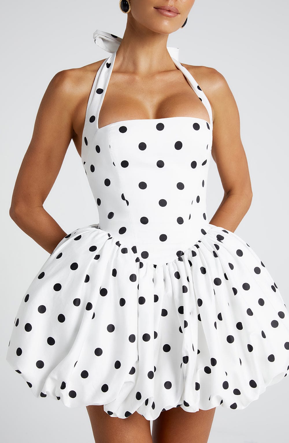 Robe Maricia Mini – Charme rétro & volume affirmé Ella&No